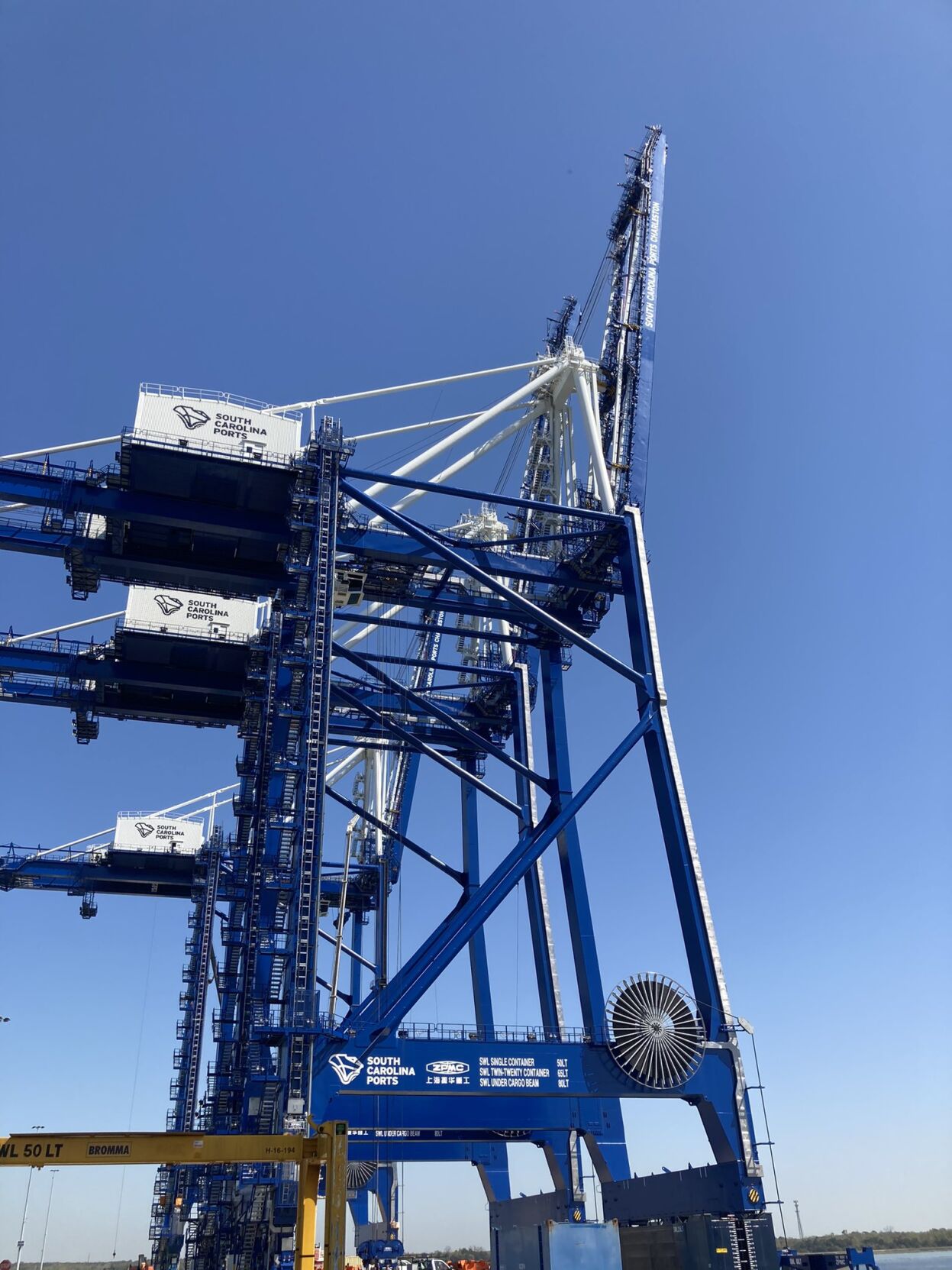 Leatherman ship to shore cranes